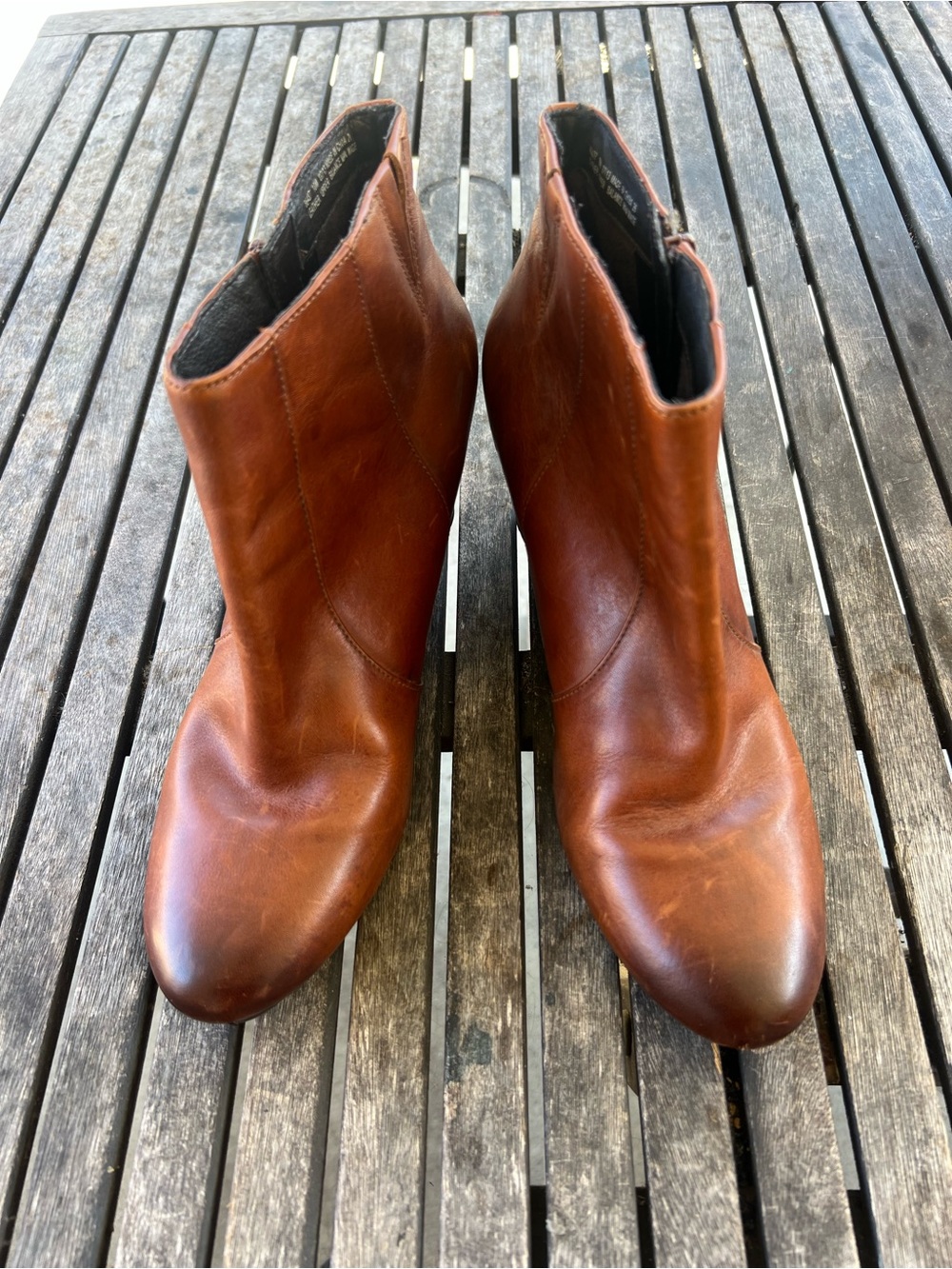 Clark’s Artisan Wedge Booties size 10 Brown New